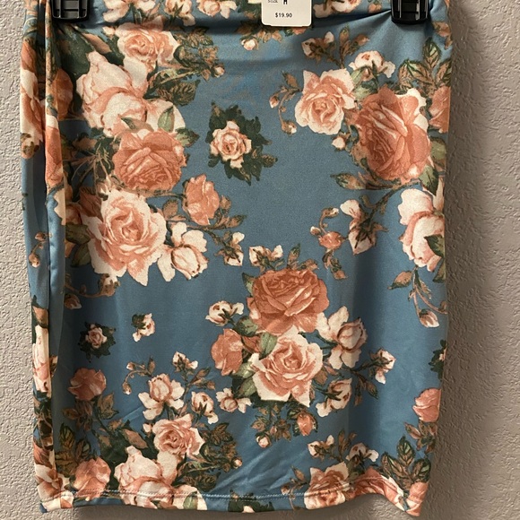 Mini skirt - Picture 4 of 4